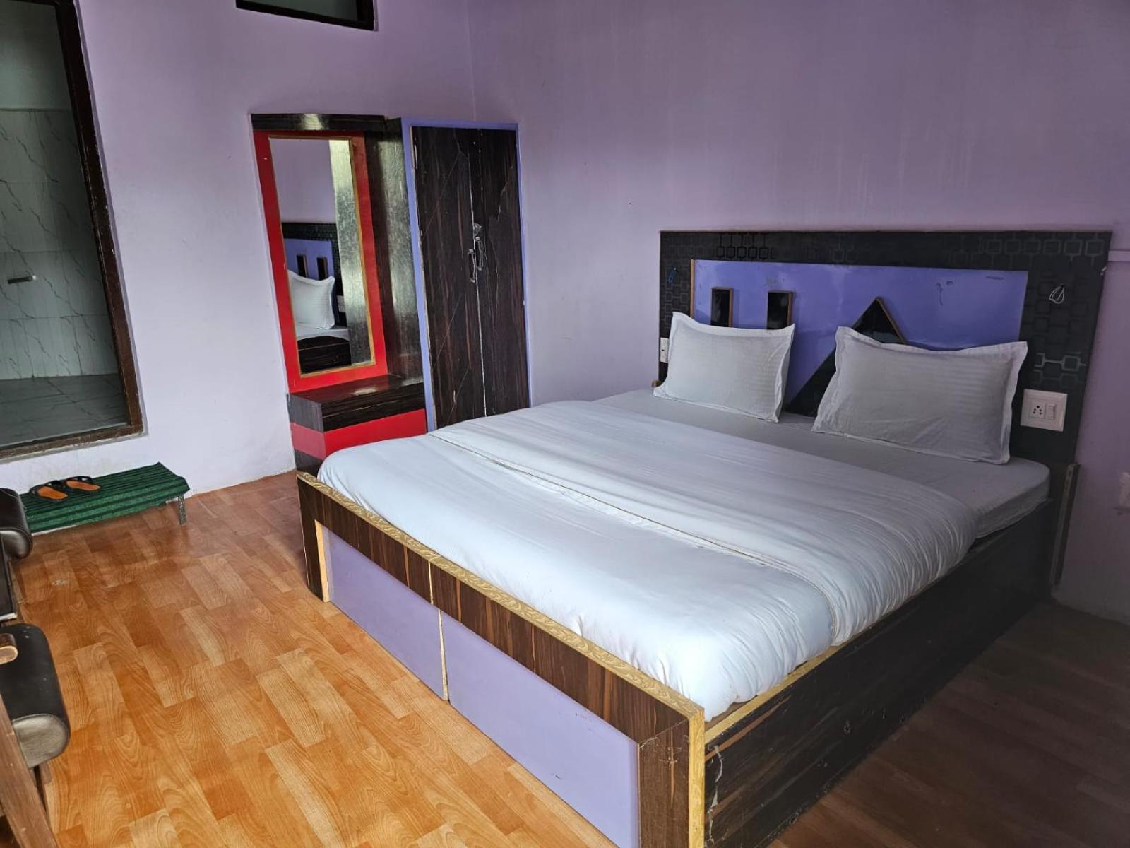 Hotel Afzal And Restaurant Каргил Экстерьер фото